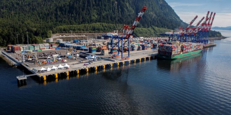 A Canadian port shines