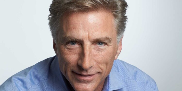 How to turn a company around - CEO North America How to turn a company around
