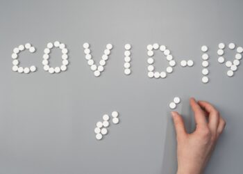 - US reports fewer than 1,500 cases per day, averages 1m daily vaccinations