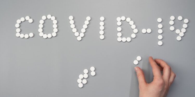 - US reports fewer than 1,500 cases per day, averages 1m daily vaccinations