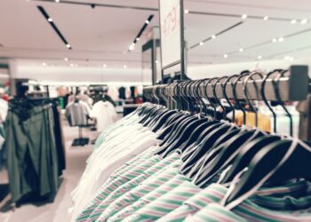 - Macy’s reports surprise profit, raises full-year outlook