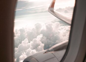 - Delta lands former GE executive as its new CFO