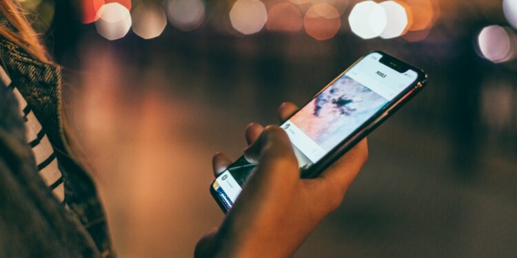 White House partners with dating apps to promote vaccine awareness - CEO North America - White House partners with dating apps to promote vaccine awareness