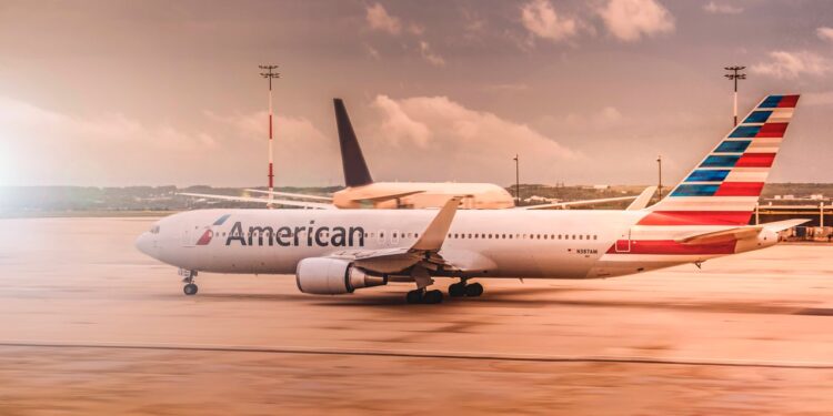 American Airlines warns of fuel shortages around the country