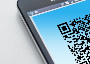 Experts say QR codes at restaurants are no fad