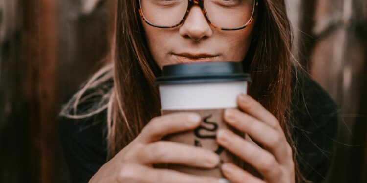 IPO filing reveals rising sales but also losses for Warby Parker