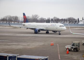 Delta Air Lines doubles flight attendant hiring target to 3,000