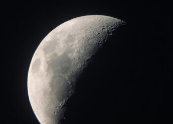 Blue Origin takes NASA to court over lunar landing contract awarded to SpaceX