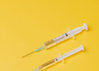 Scientists blast calls for Covid vaccine booster shots as premature