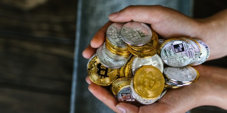 Robinhood meme rally falters as stock drops 8%