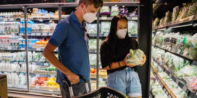 Pfizer vaccine approval for kids possible by Halloween: Gottlieb