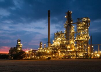 How one L.A. neighborhood surrounded by oil refineries is struggling with health issues