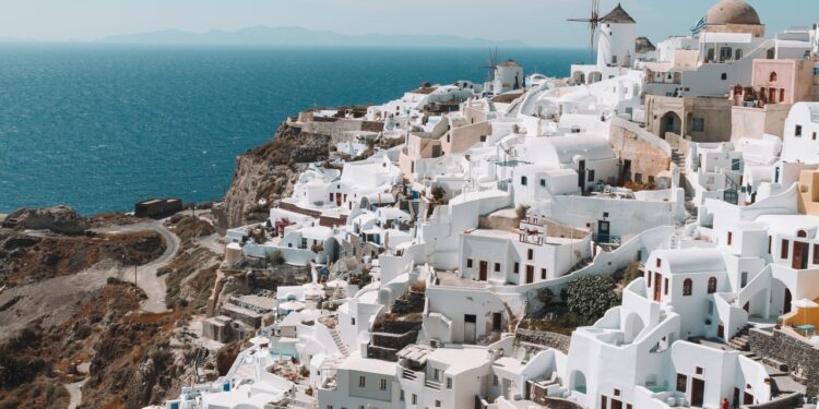 The best way to enjoy Greek food - CEO North America The best way to enjoy Greek food