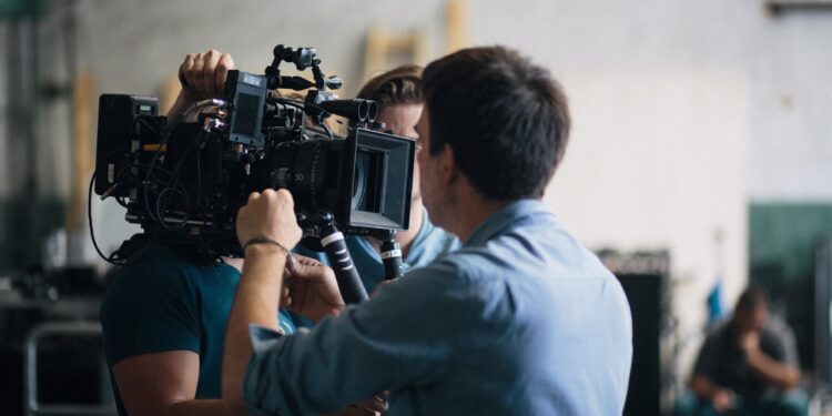 Fatal film set incident shows why Hollywood crews want better working conditions - CEO North America Fatal film set incident shows why Hollywood crews want better working conditions