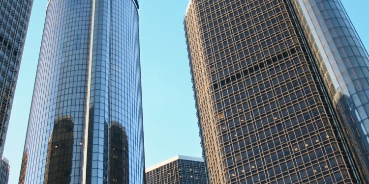 Volvo to recall nearly half a million cars after airbag fatality