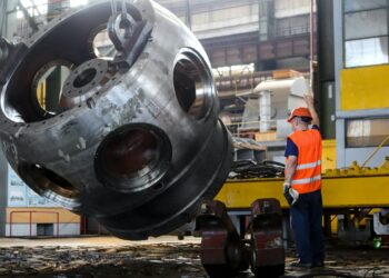 Simmering Canada-U.S. trade dispute heats up