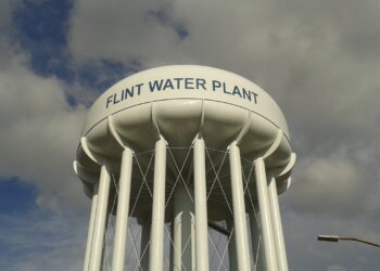 Social Media Added to the Costs of the Flint Water Crisis