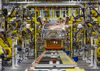 Dallas Fed: Texas Manufacturing Up