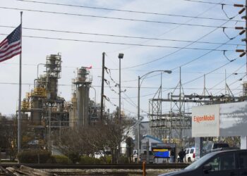 Exxon Mobil Reports Rising 4Q21 profit