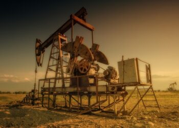 EIA Nudges Oil Consumption Forecasts Downwards