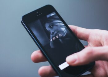 After a difficult 2021, Uber could bounce back this year, analysts say