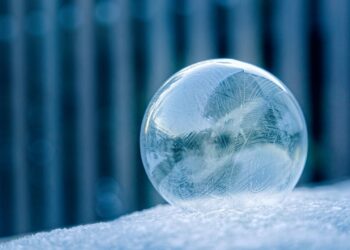 The stock market is a ‘super bubble’ about to burst: Jeremy Grantham