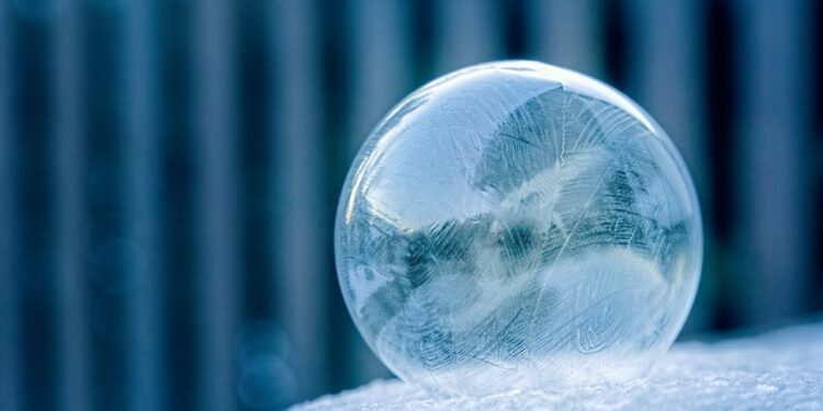 The stock market is a ‘super bubble’ about to burst: Jeremy Grantham