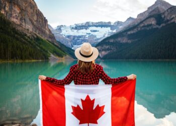 Canada added 55,000 jobs in December before Omicron hit