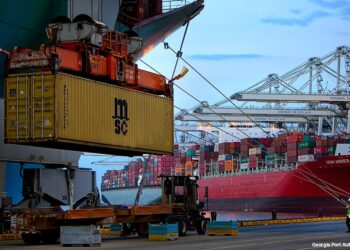 Department of Commerce: US GDP Rose 7% year-over-year in 4Q21