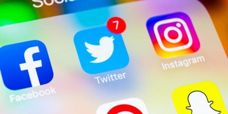 Extremism Law Takes Hold, Facebook and Instagram Cancelled in Russia