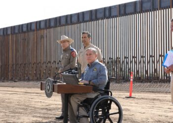 Texas Halts Truck Inspections Ending Border Gridlock