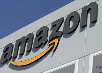 Amazon Warehouse on Staten Island Begins Voting on a Union