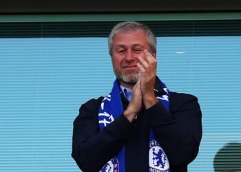 Jersey Court Seizes $7 Billion of Abramovich’s Assets