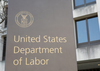 U.S. Worker Productivity Plunges at Fastest Pace Since 1947