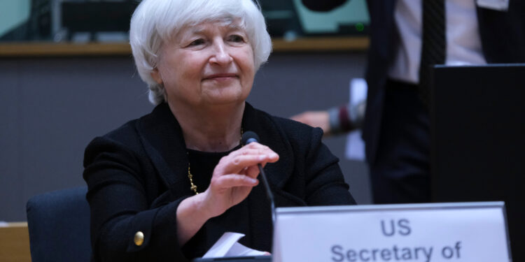 Yellen Says Terra Collapse Shows Crypto-Stablecoin Dangers