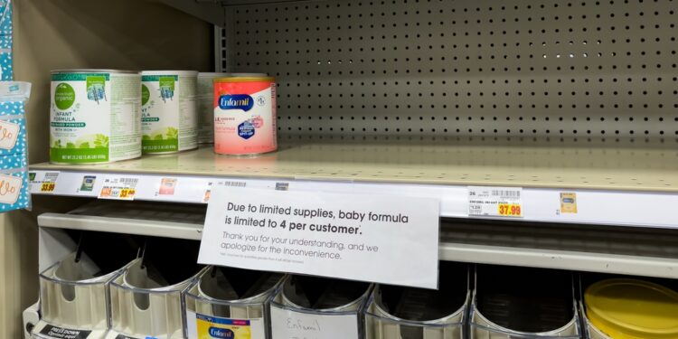 Biden Invokes Defense Production Act to Ease Baby Formula Shortage