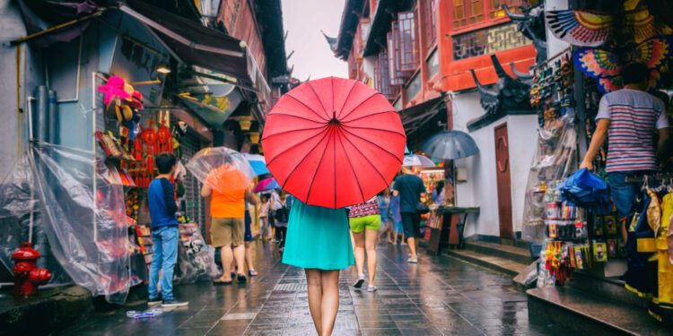 Airbnb to Exit China as Lockdowns Restrict Tourism