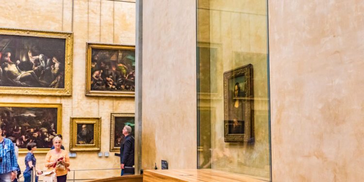 Cake Vandalism… the New Attack Against the ‘Mona Lisa’