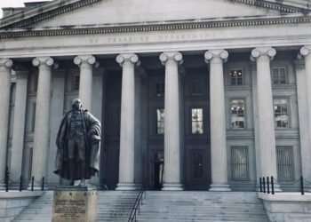 U.S. Bans Investors from Buying Russian Stocks and Bonds