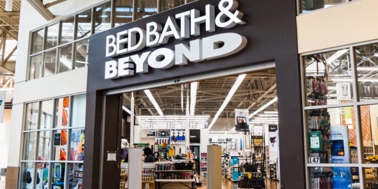 <strong>Bed Bath & Beyond shares sink 40% after Ryan Cohen completes sale</strong> - CEO North America Bed Bath & Beyond Replaces CEO Mark Tritton