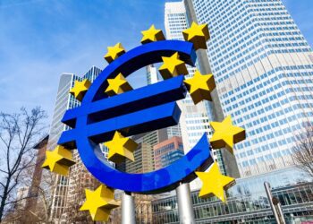 ECB Prepares to Rise Rates for First Time in 11 Years