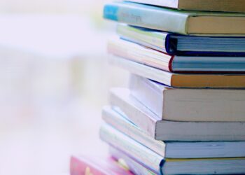 Summer 2022 reading to relax and escape