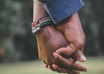 10 pieces of relationship advice straight from couples counselors