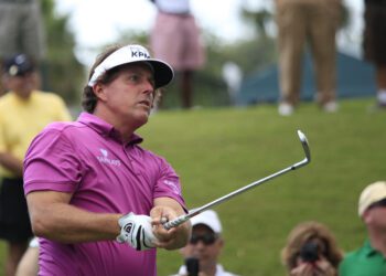 Mickelson, 10 LIV golf players file antitrust lawsuit against PGA Tour