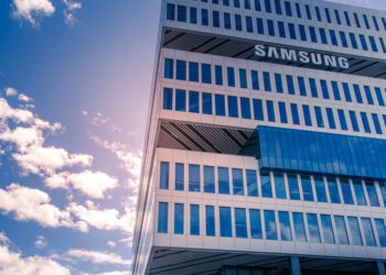 South Korea pardons Samsung’s head in bid to revive the economy