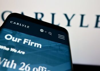 Carlyle CEO Kewsong Lee steps down in sudden exit