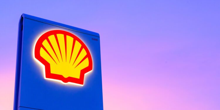 Shell faces lawsuit over air quality at Pennsylvania petrochemical plant - CEO North America Shell CEO Ben van Beurden to step down
