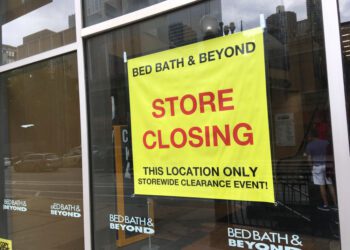 Bed Bath & Beyond CFO falls to his death from NYC apartment