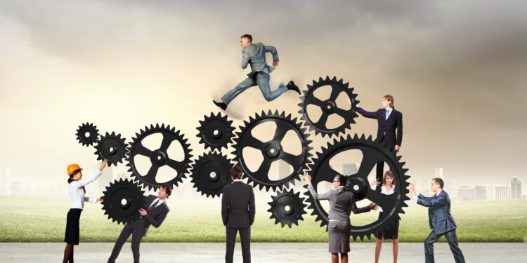 How industries evolve: Interactions, not institutions, drive disruptive change - CEO North America How industries evolve: Interactions, not institutions, drive disruptive change
