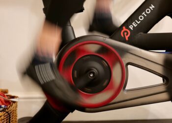Peloton to Slash Jobs While Rolling Out New Hotel Partnership&nbsp;